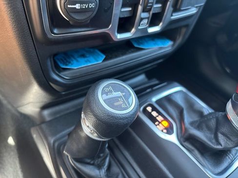 Used 2023 Jeep Wrangler Unlimited Sport AWD/4WD image 43