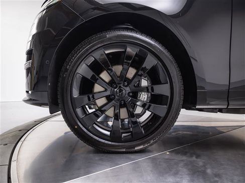 New 2026 Land Rover Range Rover Sport Dynamic SE image 12