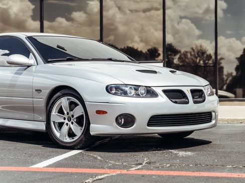 Used 2005 Pontiac GTO RWD image 38