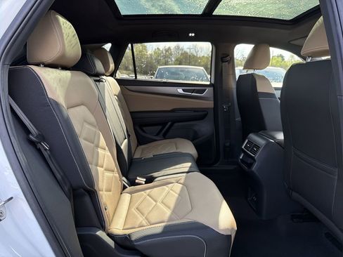 New 2026 Volkswagen Atlas Cross Sport SE FWD image 16