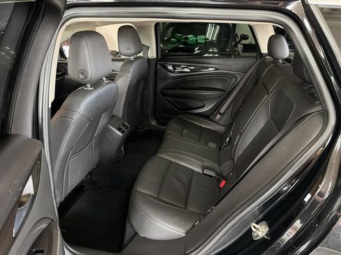 Used 2019 Buick Regal Essence w/ Driver Confidence Package I image 22