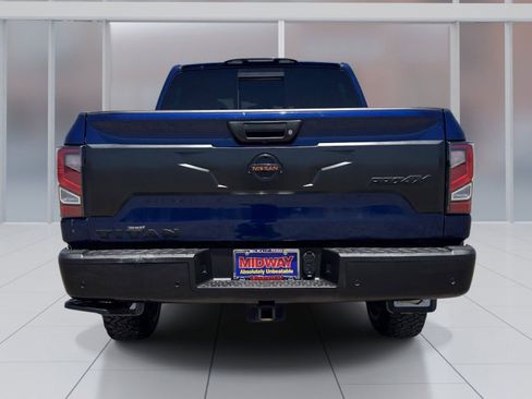 Used 2020 Nissan Titan PRO-4X w/ Pro-4x Convenience Package AWD/4WD image 5