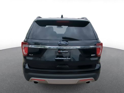Used 2016 Ford Explorer XLT w/ Equipment Group 202A AWD/4WD image 7