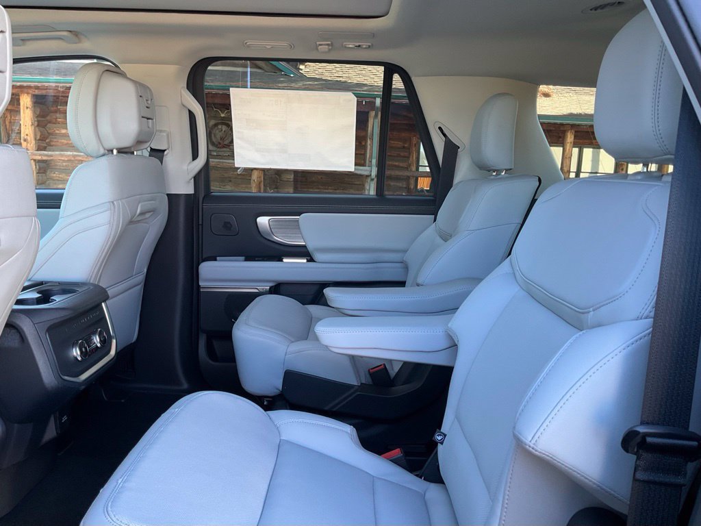 New 2027 Ford Expedition Max Platinum AWD/4WD image 24