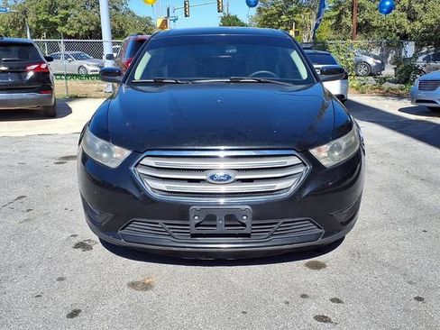 Used 2015 Ford Taurus SEL FWD image 2