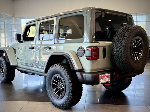 New 2026 Jeep Wrangler Unlimited Rubicon w/ Rockslide Package AWD/4WD image 9