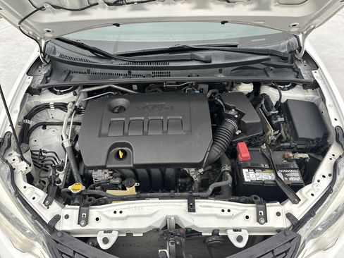 Used 2014 Toyota Corolla S image 34