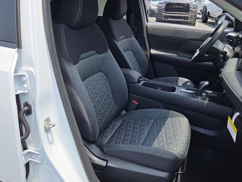 New 2026 Nissan Kicks SV w/ Cold Weather Package FWD image 13