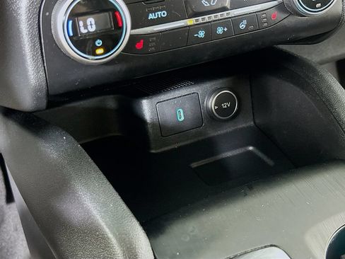 Used 2020 Ford Escape Titanium AWD/4WD image 32
