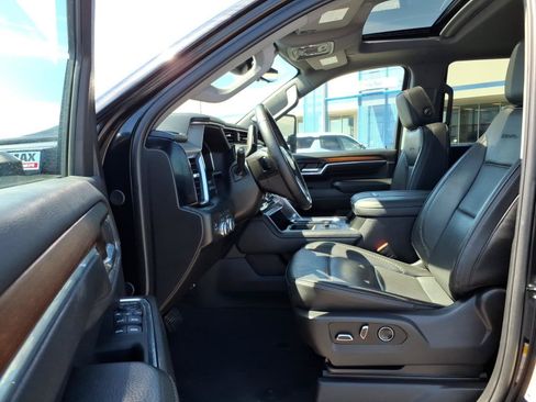 Used 2024 GMC Sierra 3500 Denali w/ Technology Package AWD/4WD image 17