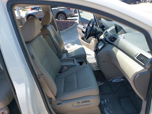Used 2016 Honda Odyssey Touring Elite image 10