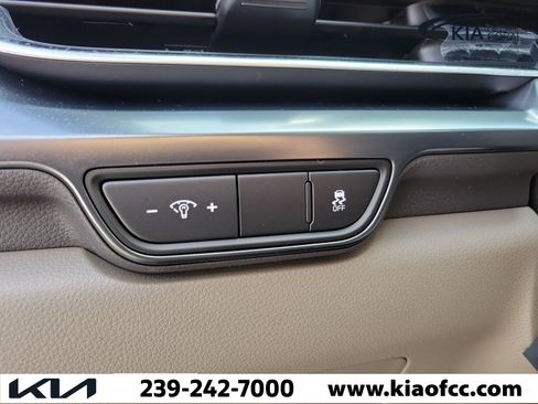 New 2026 Kia Carnival LX FWD image 24
