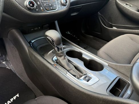 Used 2023 Chevrolet Malibu LT image 13