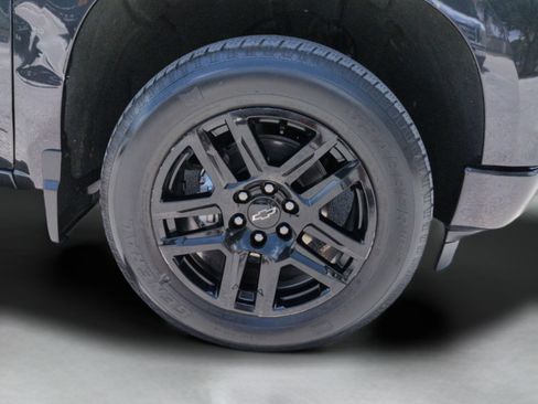 Used 2024 Chevrolet Silverado 1500 RST AWD/4WD image 13