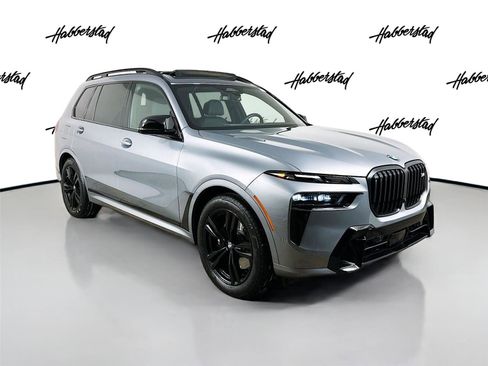 Used 2025 BMW X7 M60i w/ Executive Package image 3