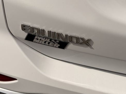 Used 2019 Chevrolet Equinox LT FWD image 27