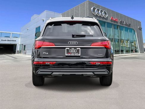 Used 2023 Audi Q5 2.0T Premium Plus w/ Premium Plus Package AWD/4WD image 3