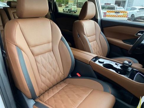 New 2026 Nissan Rogue Platinum w/ Platinum Premium Package image 9