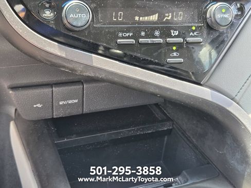 Used 2024 Toyota Camry SE FWD image 19