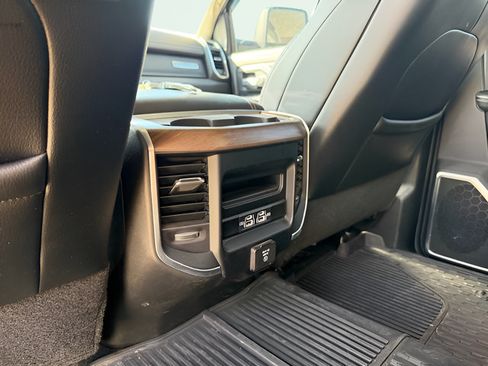 Used 2024 RAM 3500 Laramie AWD/4WD image 11