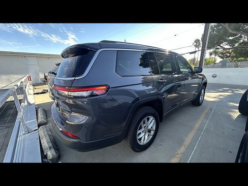 Used 2023 Jeep Grand Cherokee L Laredo AWD/4WD image 3