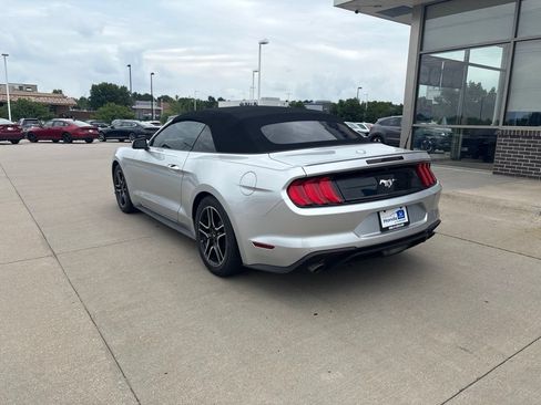 Used 2018 Ford Mustang Convertible w/ Equipment Group 101A RWD image 7