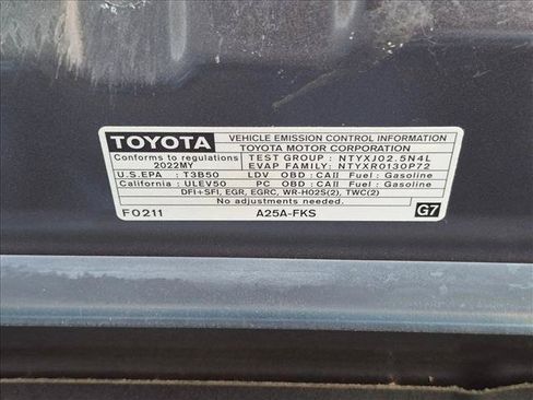 Used 2022 Toyota Camry LE AWD/4WD image 18