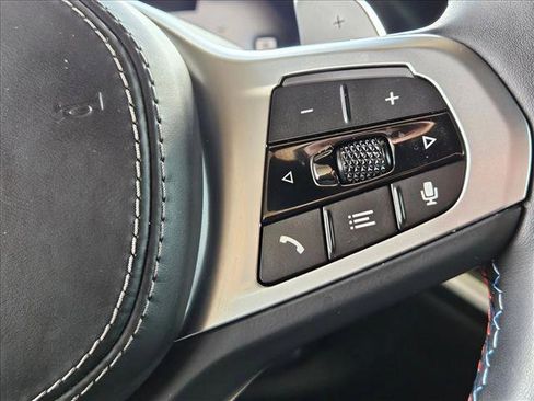 Used 2025 BMW X7 M60i image 14