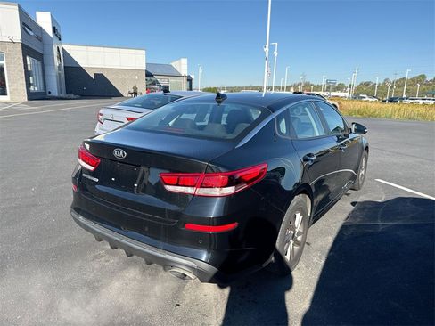 Used 2020 Kia Optima LX image 8