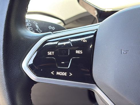 Certified 2023 Volkswagen ID.4 Pro RWD image 17