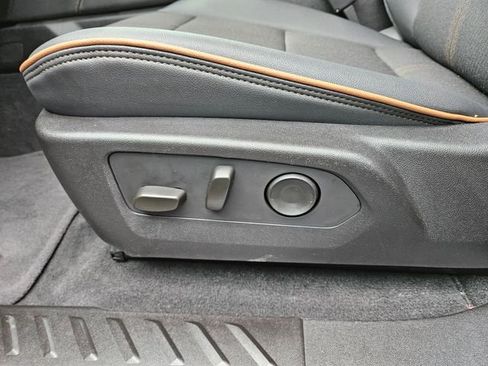 New 2026 GMC Canyon AT4 AWD/4WD image 5