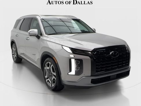 Used 2025 Hyundai Palisade Limited FWD image 2