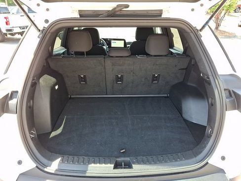 Used 2025 Chevrolet Equinox LT FWD image 25