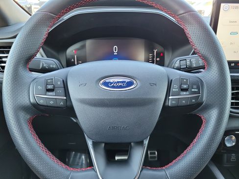 Used 2024 Ford Escape ST-Line w/ Tech Pack #1 image 16