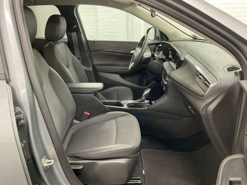 Used 2025 Buick Encore GX Preferred AWD/4WD image 11