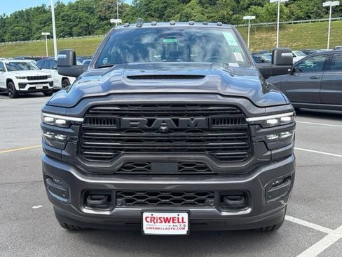 New 2026 RAM 2500 Laramie AWD/4WD image 10