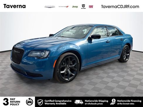 Used 2022 Chrysler 300 Touring w/ Sport Appearance Package image 1