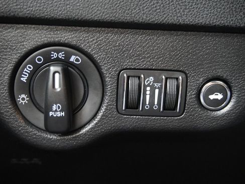 Used 2013 Dodge Charger SXT Plus AWD/4WD image 29