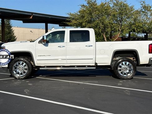 Used 2019 GMC Sierra 2500 Denali w/ Duramax Plus Package image 12
