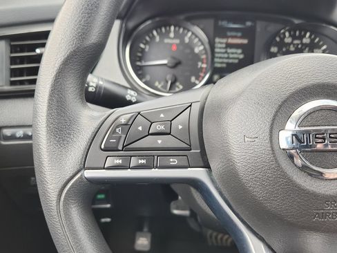 Used 2017 Nissan Rogue S AWD/4WD image 30