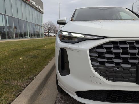 New 2025 Audi Q5 Premium image 33