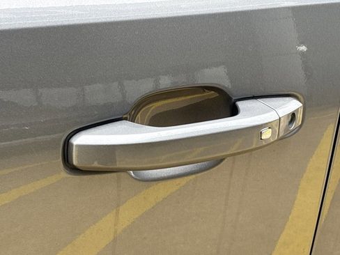 New 2025 GMC Canyon Elevation w/ Convenience Package image 12