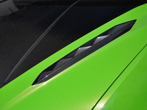 Used 2023 Lamborghini Urus Performante AWD/4WD image 11