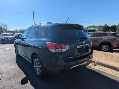 Used 2015 Nissan Pathfinder S image 5