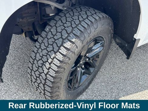 Used 2021 Chevrolet Silverado 1500 Custom Trail Boss w/ Safety Confidence Package AWD/4WD image 37