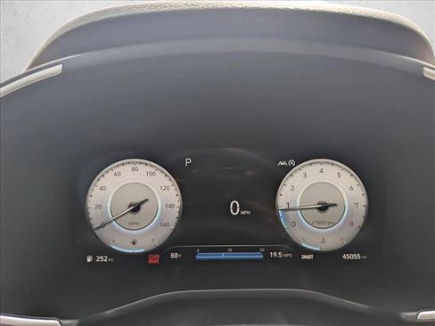 Used 2021 Hyundai Santa Fe Limited image 11