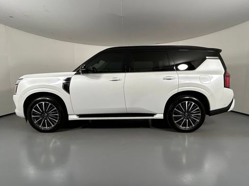 Used 2025 Nissan Armada Platinum Reserve AWD/4WD image 4