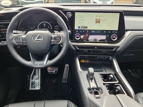 Certified 2025 Lexus TX 500h AWD image 18