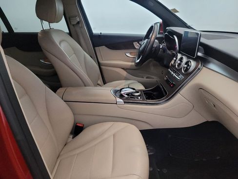 Used 2018 Mercedes-Benz GLC 300 4MATIC image 21