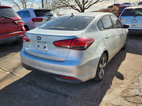 Used 2018 Kia Forte LX w/ LX Popular Package image 11
